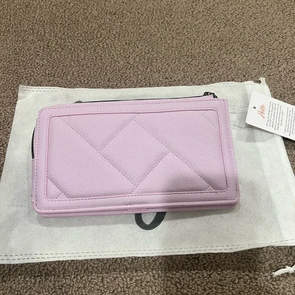 LUG Surrey Matte Luxe VL RFID Wallet - Sugarplum IcePop NWT - Picture 2 of 8